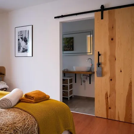 Le Val Des Cerfs - Het Hertendal Bed and Breakfast Hastiere-par-dela