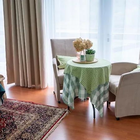 Bed and Breakfast Le Val Des Cerfs - Het Hertendal Hastiere-par-dela